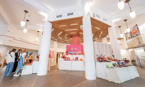 24051f1a73d7ccf80aa0e781a6178da9 M