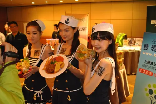 45e8f4939bc3bd36e4b87ab1e324d227 M